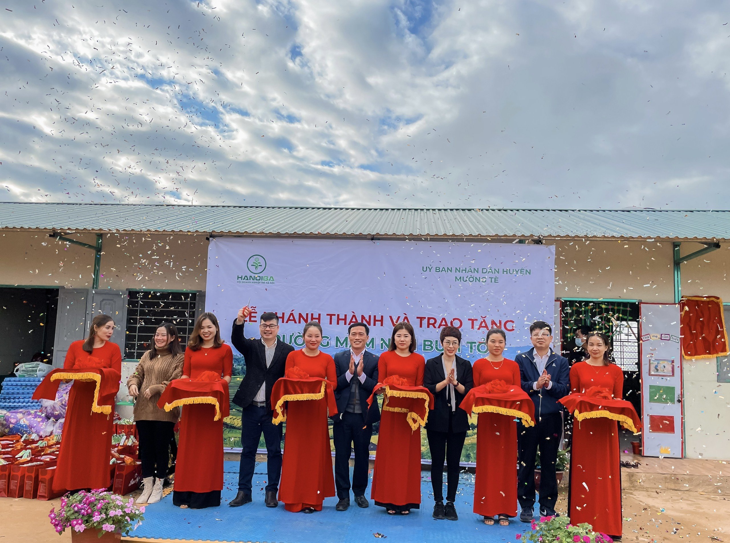 z3057176798203_74af2d258e2880bce3b0fd37c6736a2d